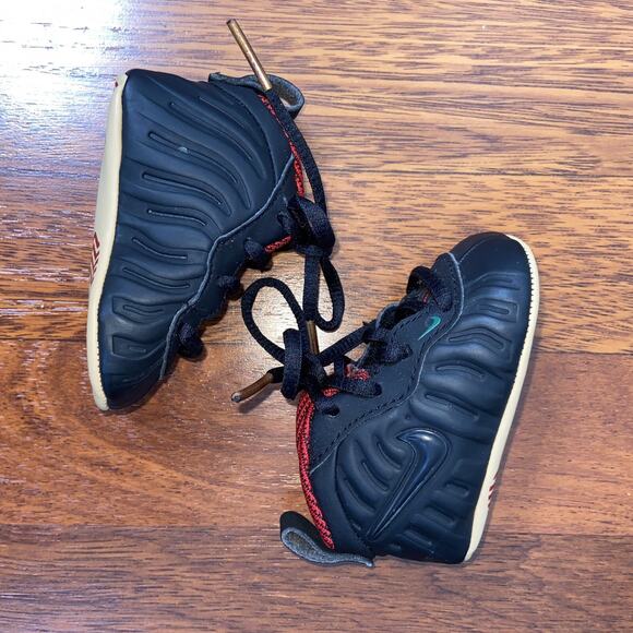 Nike Little Posite Pro Crib Foamposite Black Red Sneakers Baby Size 1 - Picture 2 of 5